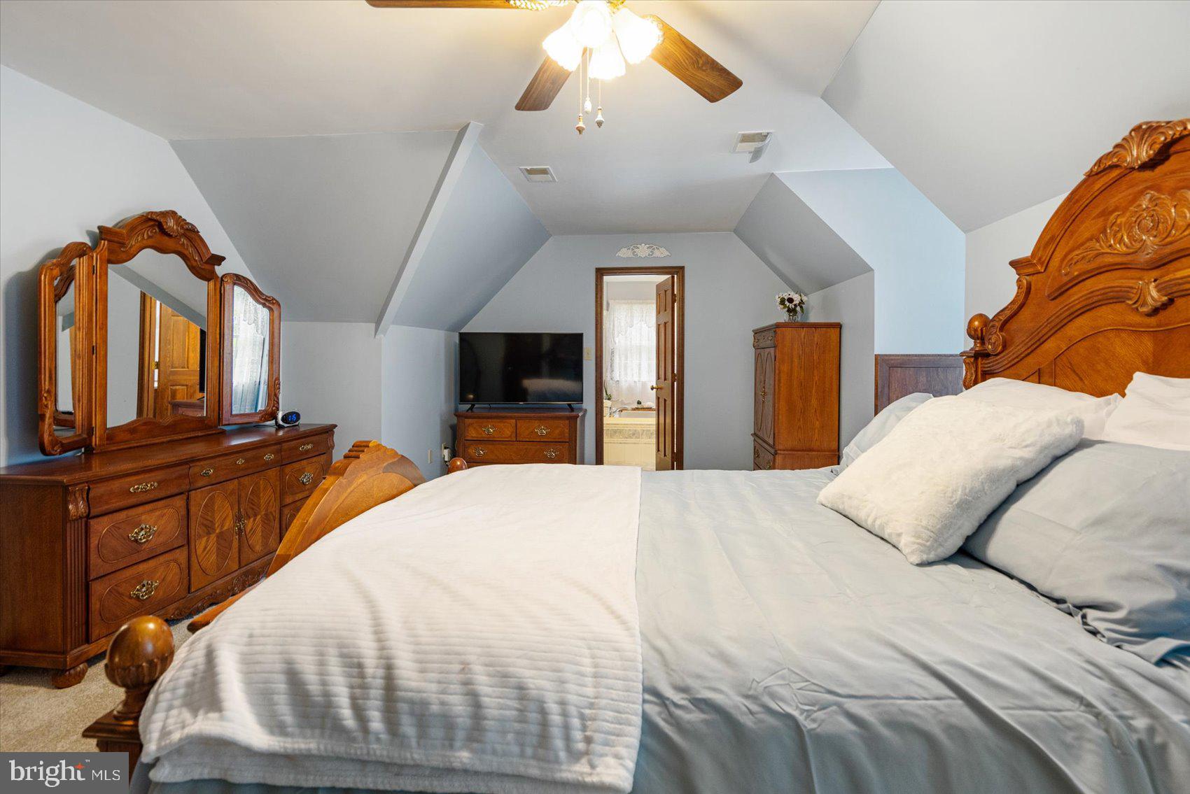 HAMPSTEAD - Residential