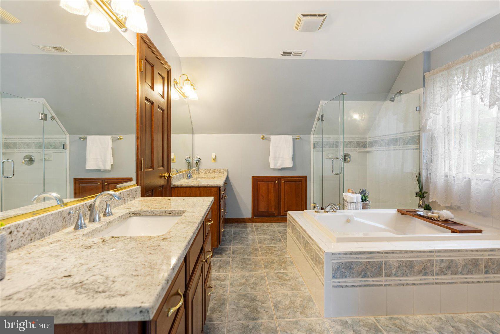 HAMPSTEAD - Residential