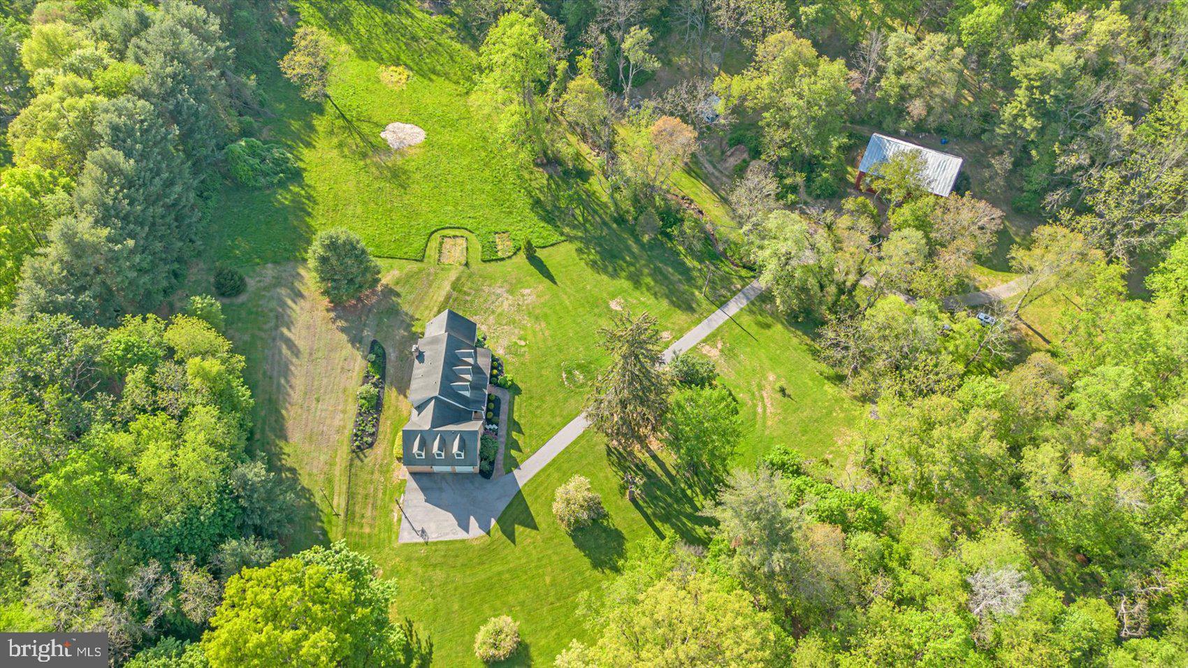 HAMPSTEAD - Residential