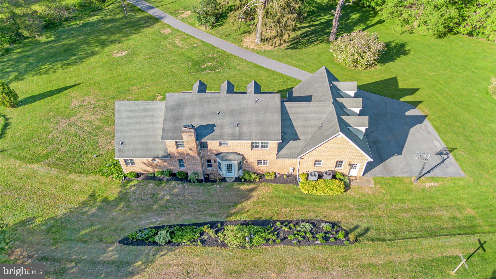 HAMPSTEAD - Residential