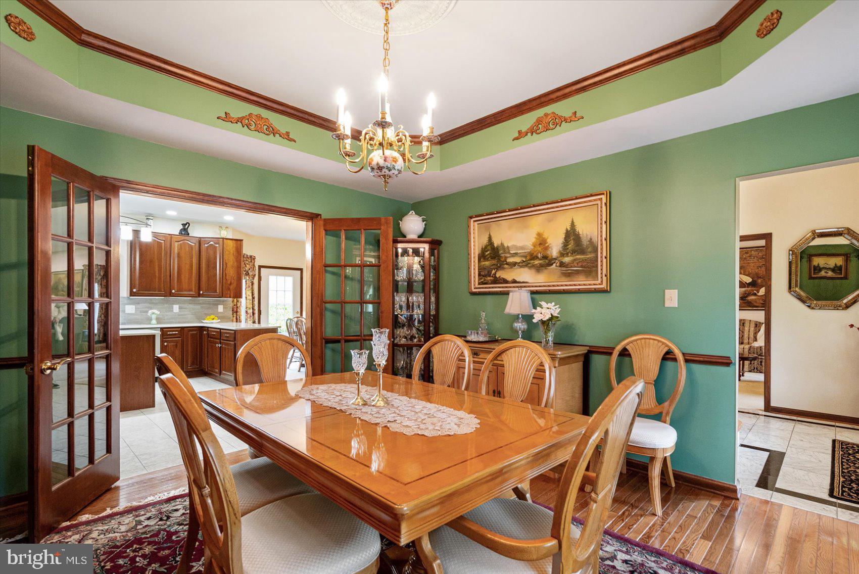 HAMPSTEAD - Residential