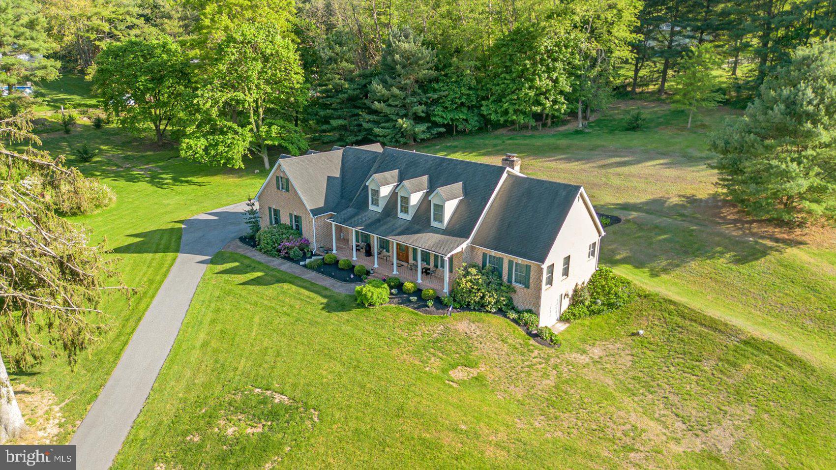 HAMPSTEAD - Residential