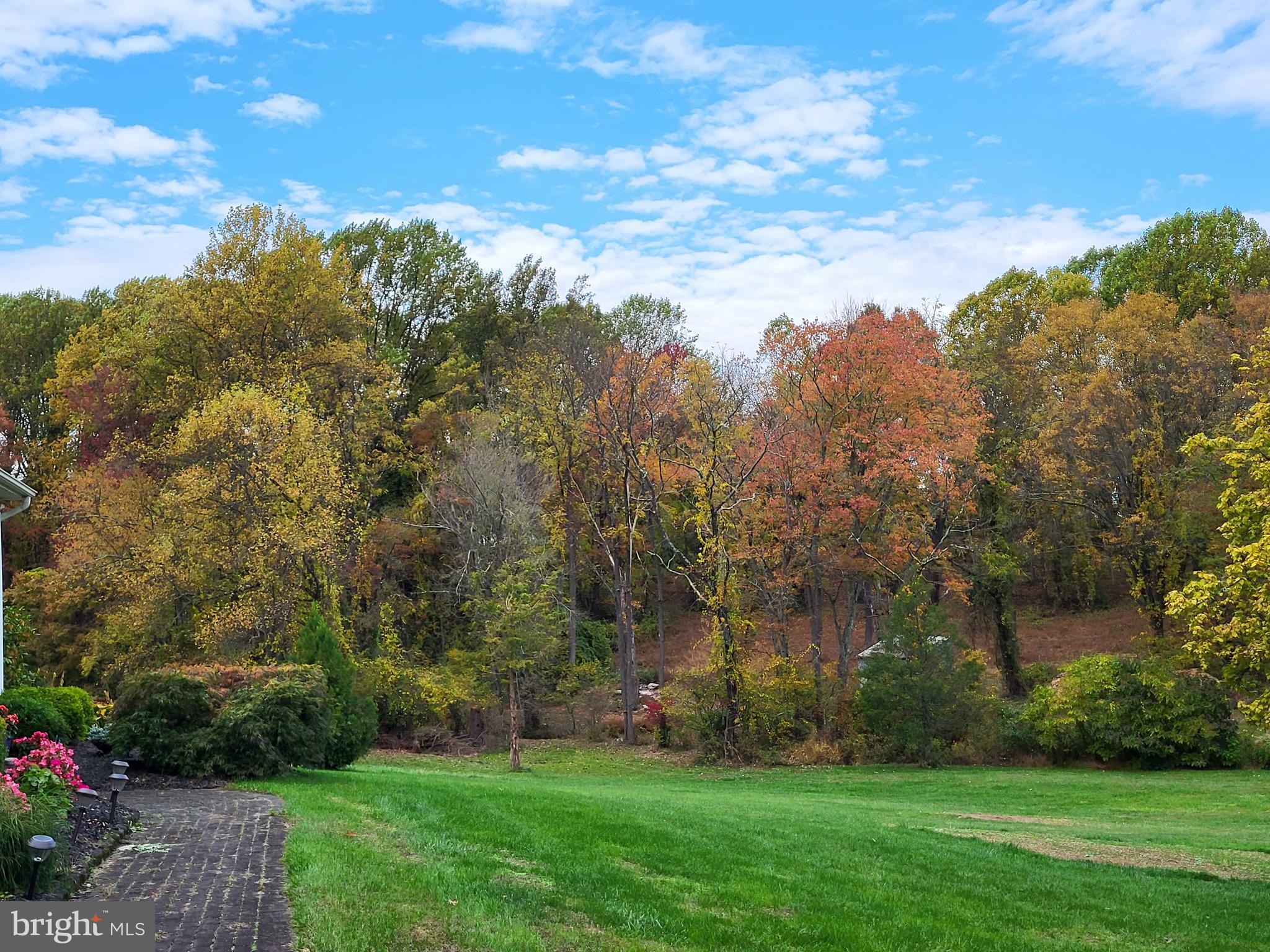 HAMPSTEAD - Residential