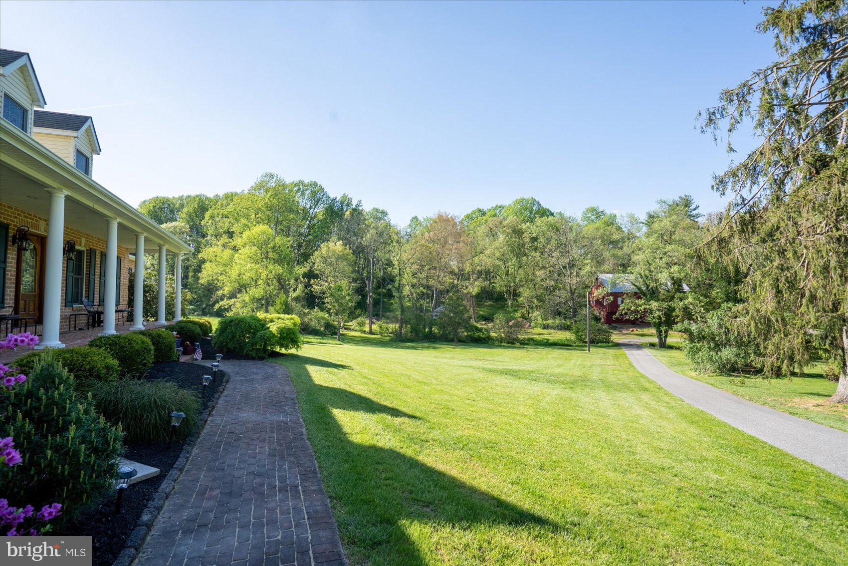 HAMPSTEAD - Residential