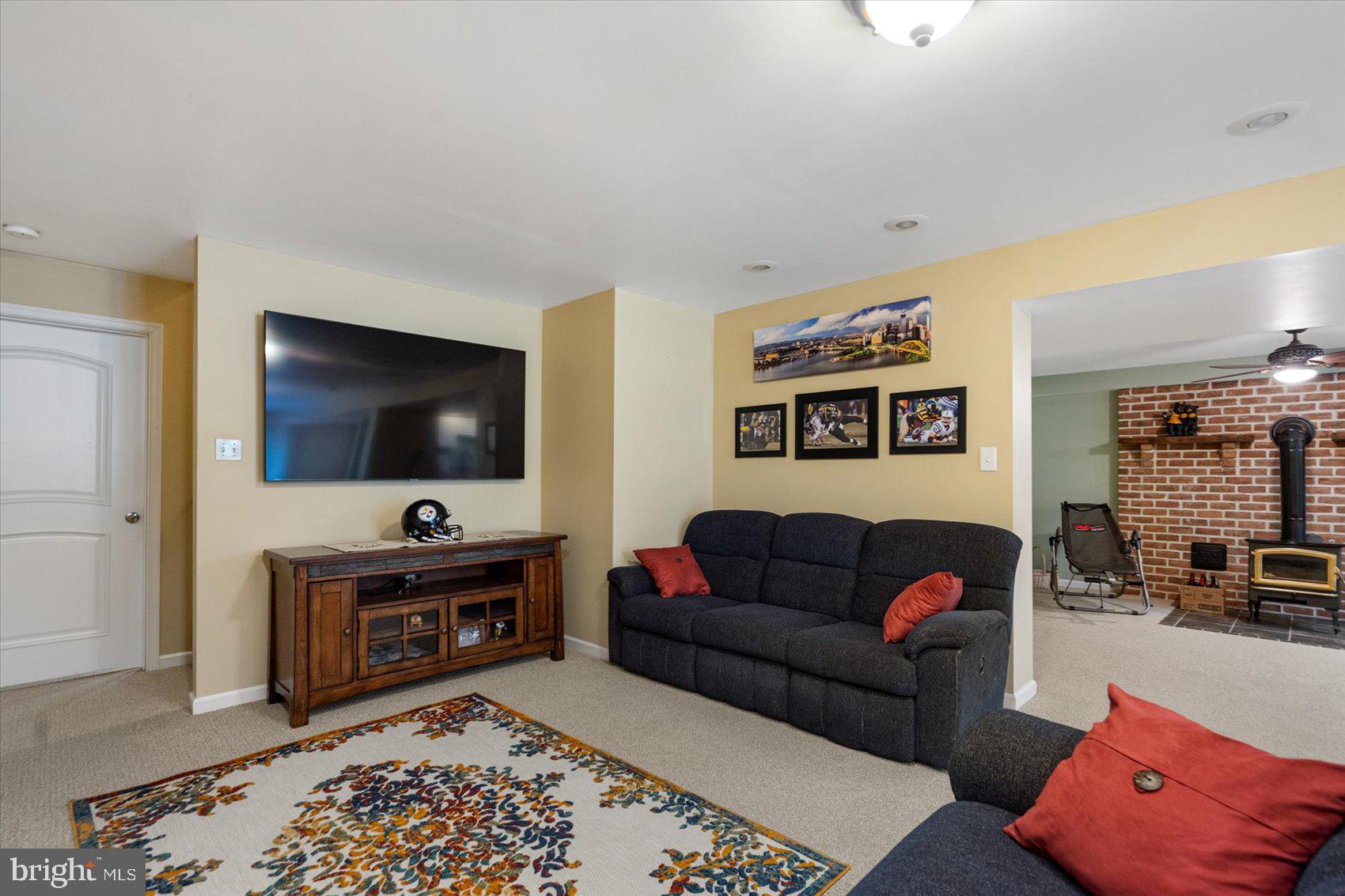 HAMPSTEAD - Residential