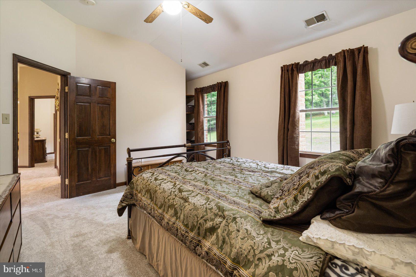 HAMPSTEAD - Residential