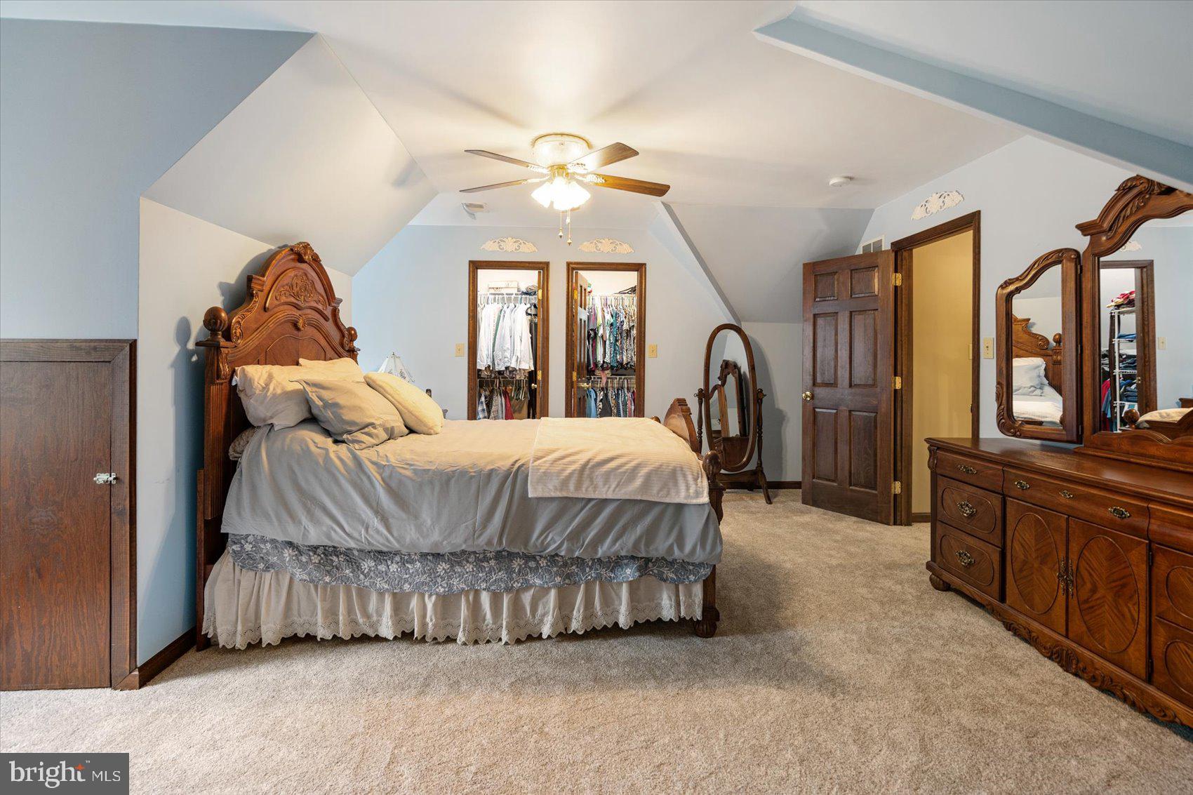 HAMPSTEAD - Residential