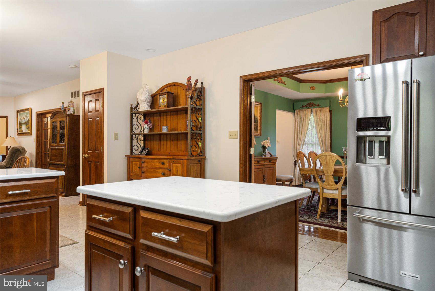 HAMPSTEAD - Residential