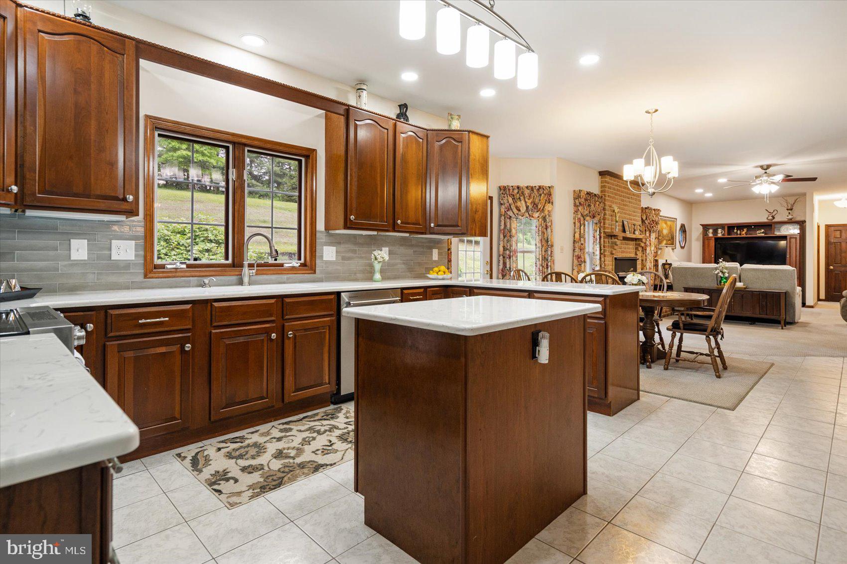 HAMPSTEAD - Residential