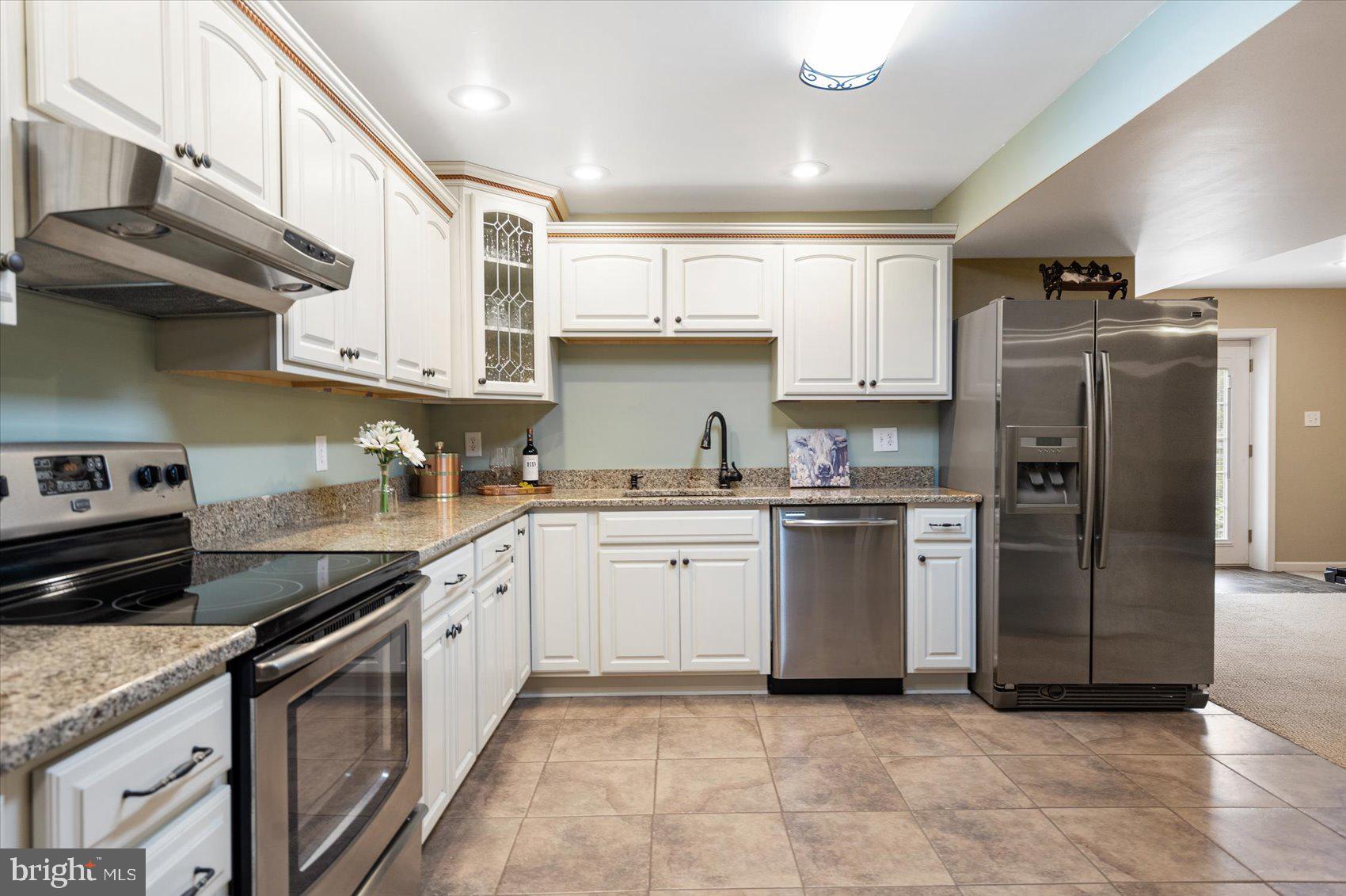 HAMPSTEAD - Residential