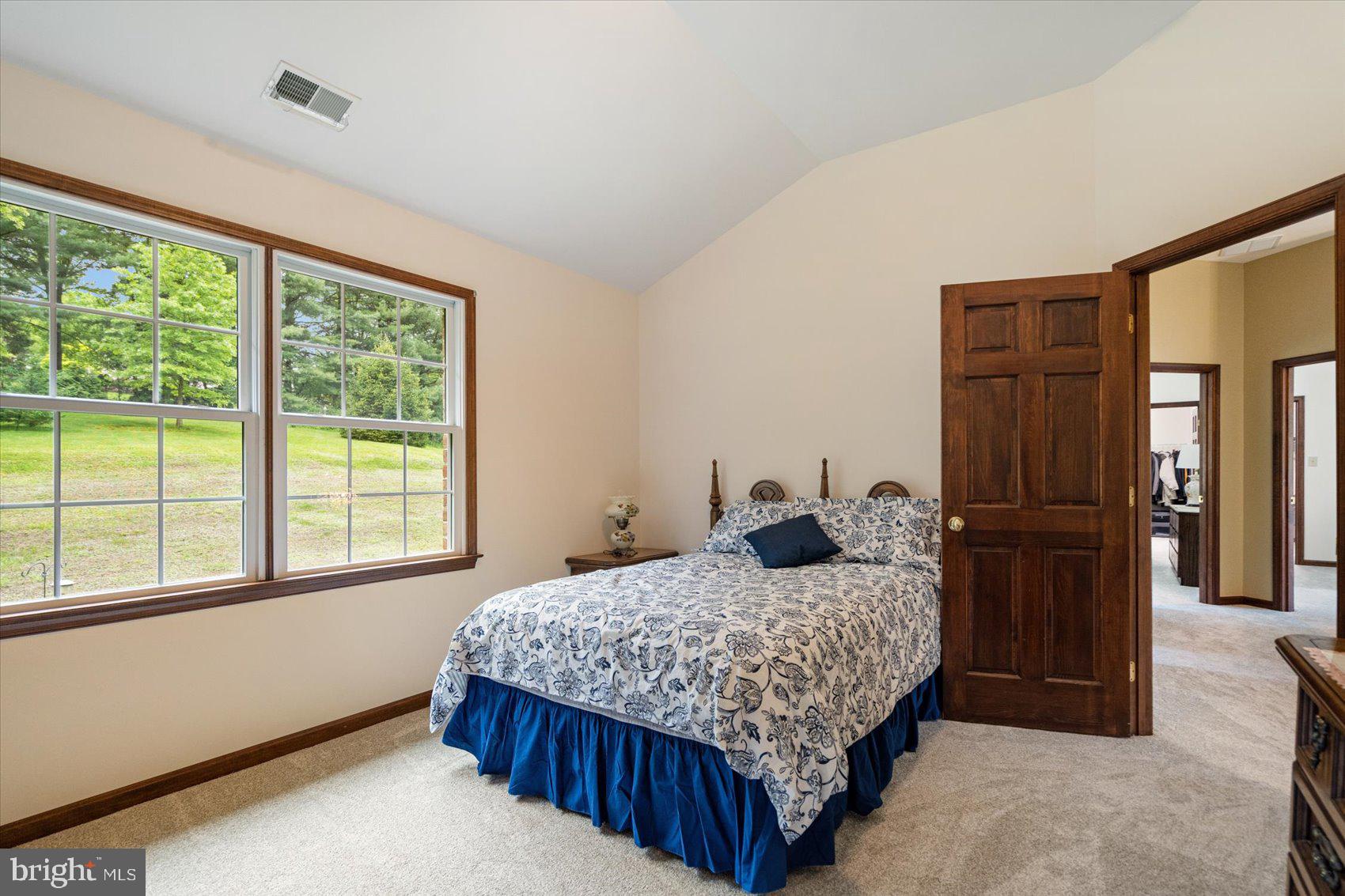 HAMPSTEAD - Residential