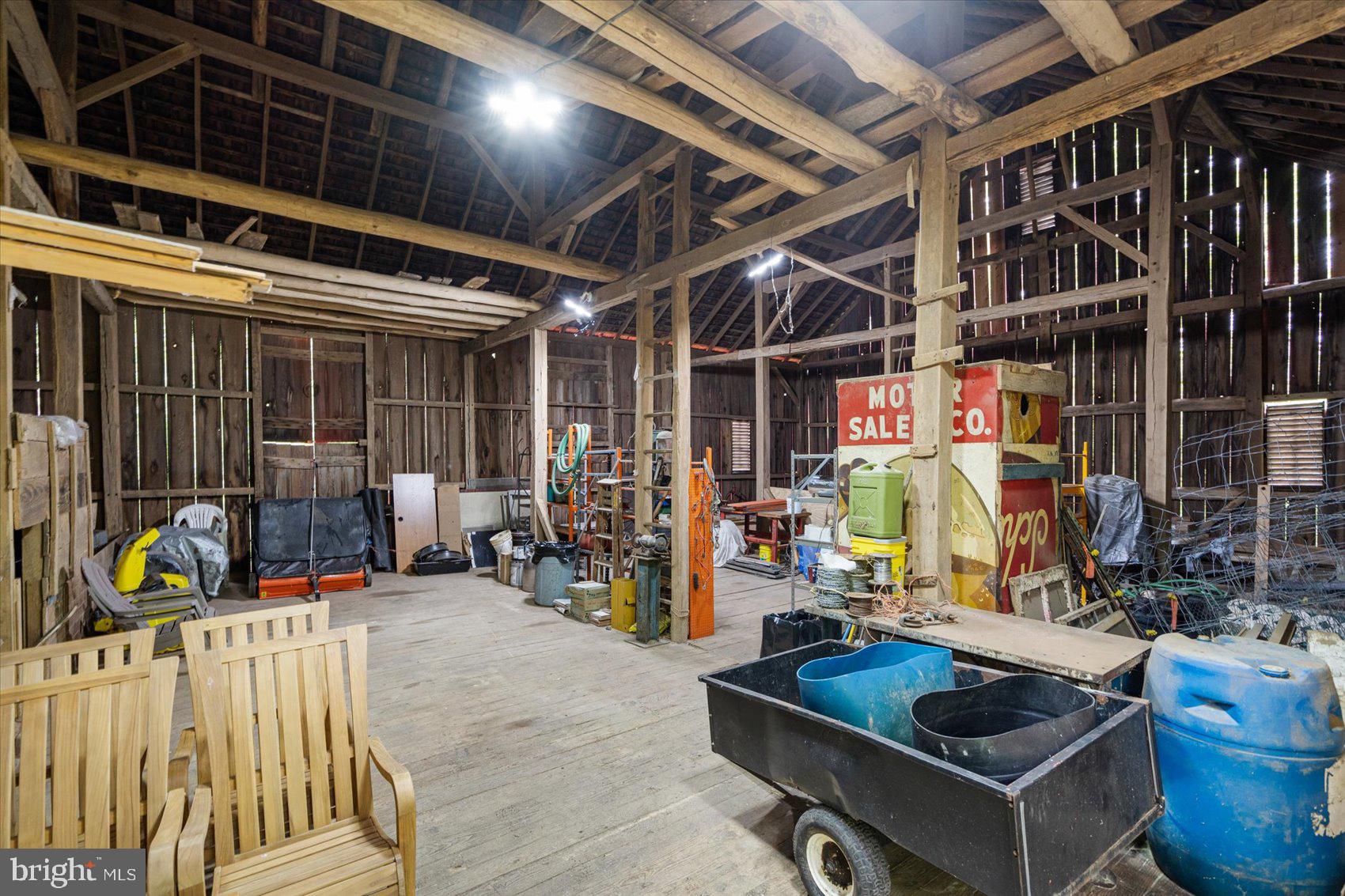 HAMPSTEAD - Residential