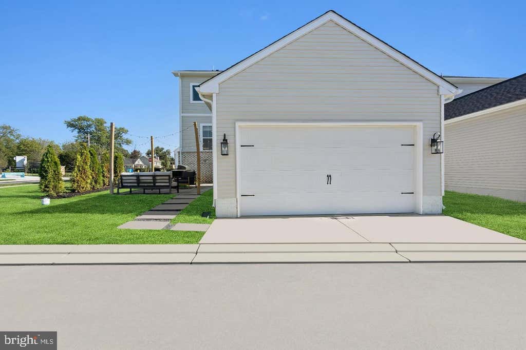 Photo of 2732 Pavilion Lane #LOT27, ADAMSTOWN, MD 21710 (MLS # MDFR2086470)