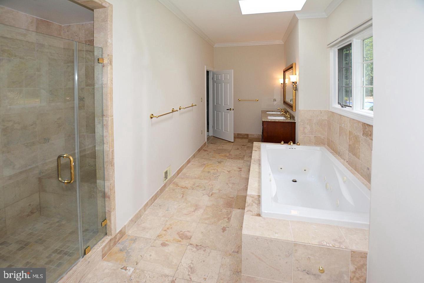 FORESTVILLE - Residential