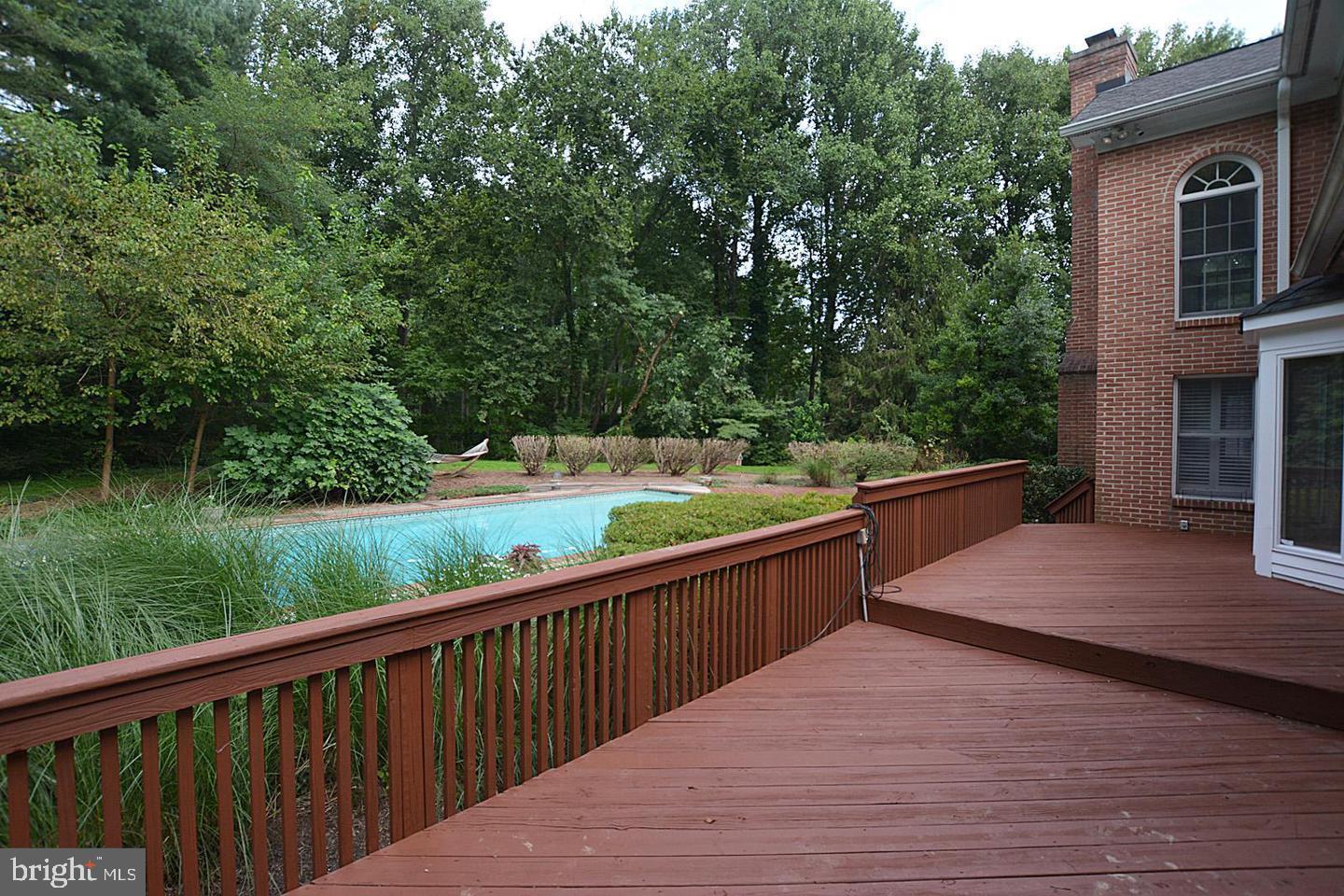 FORESTVILLE - Residential