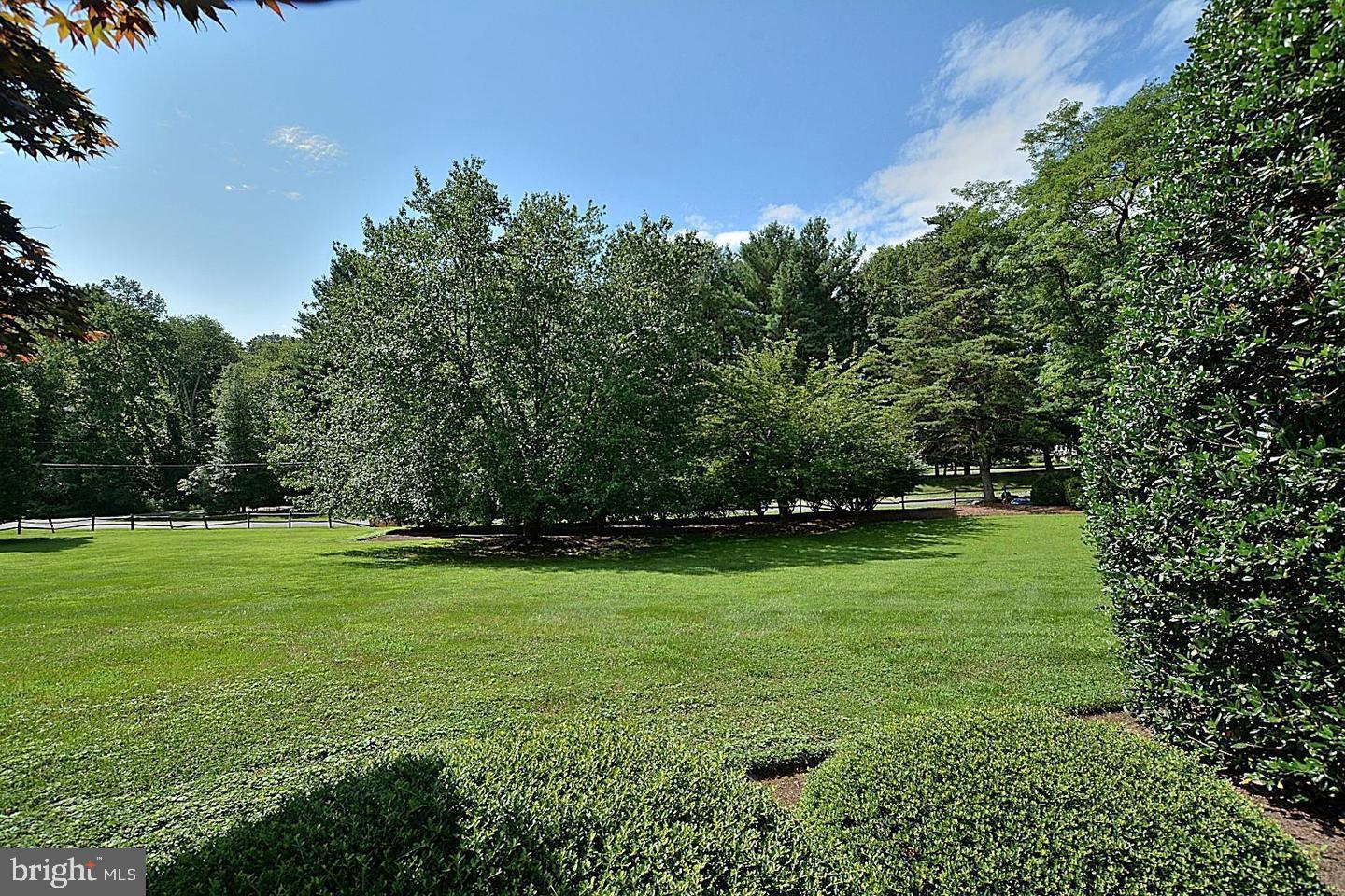 FORESTVILLE - Residential