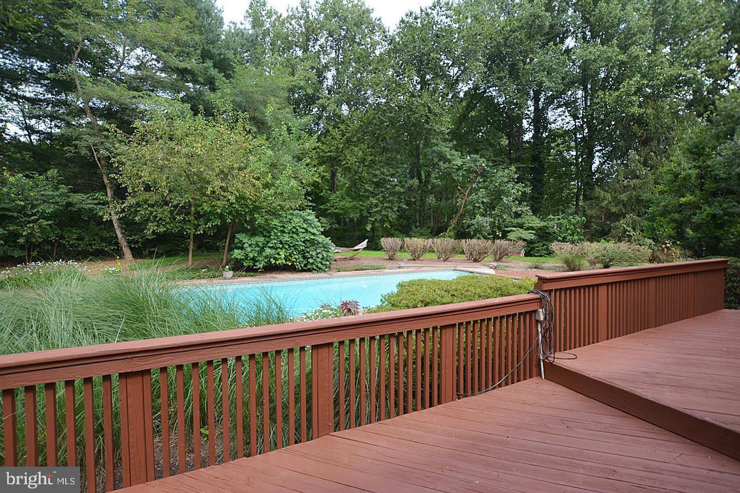 FORESTVILLE - Residential