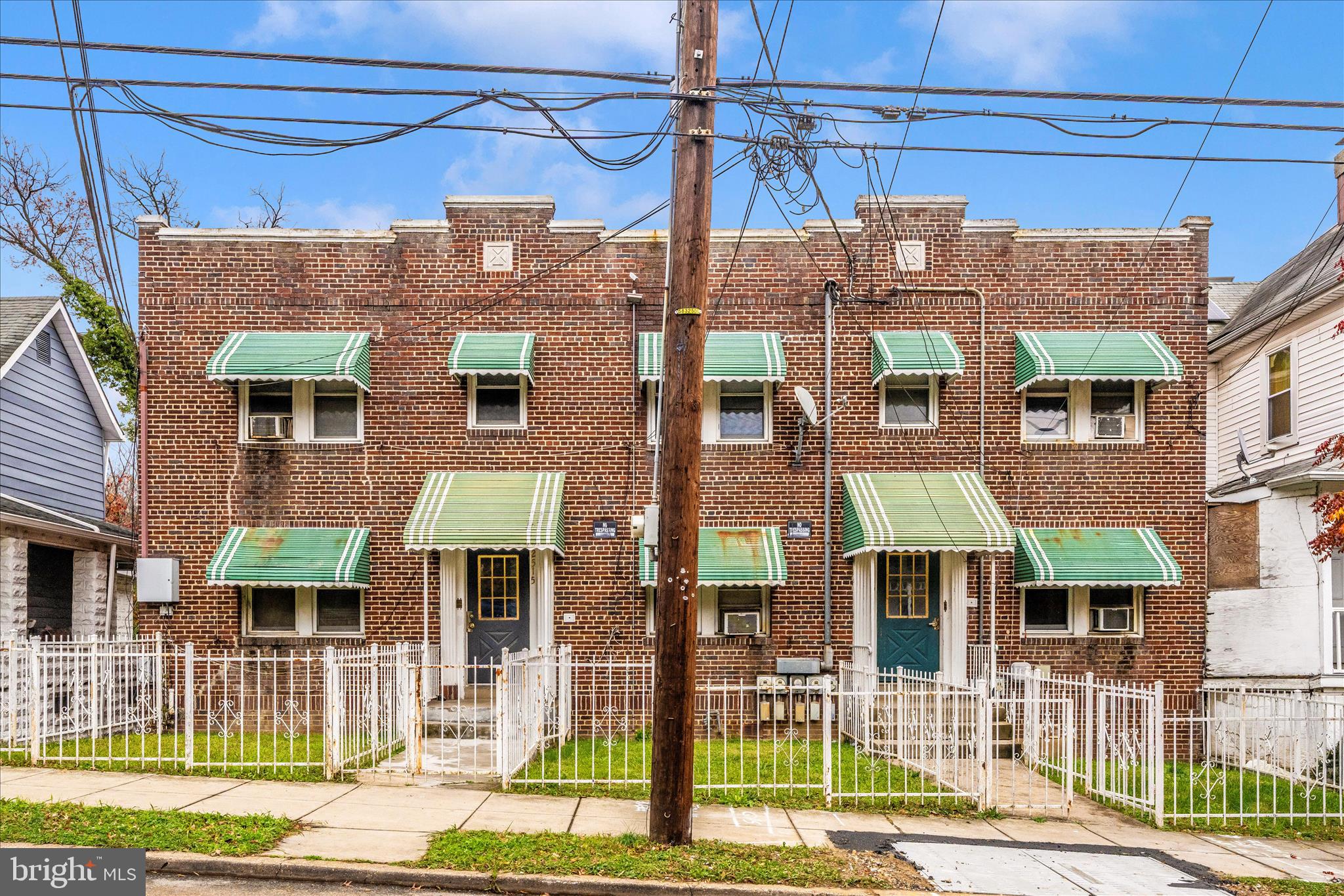 2513-2515 22ND STREET NE