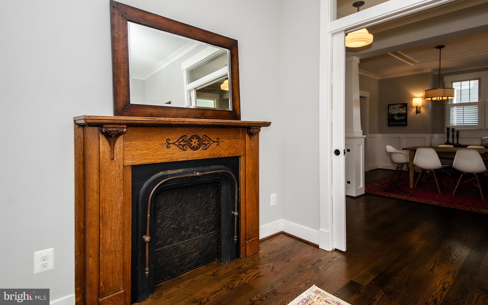 OVER LEE KNOLLS - Residential