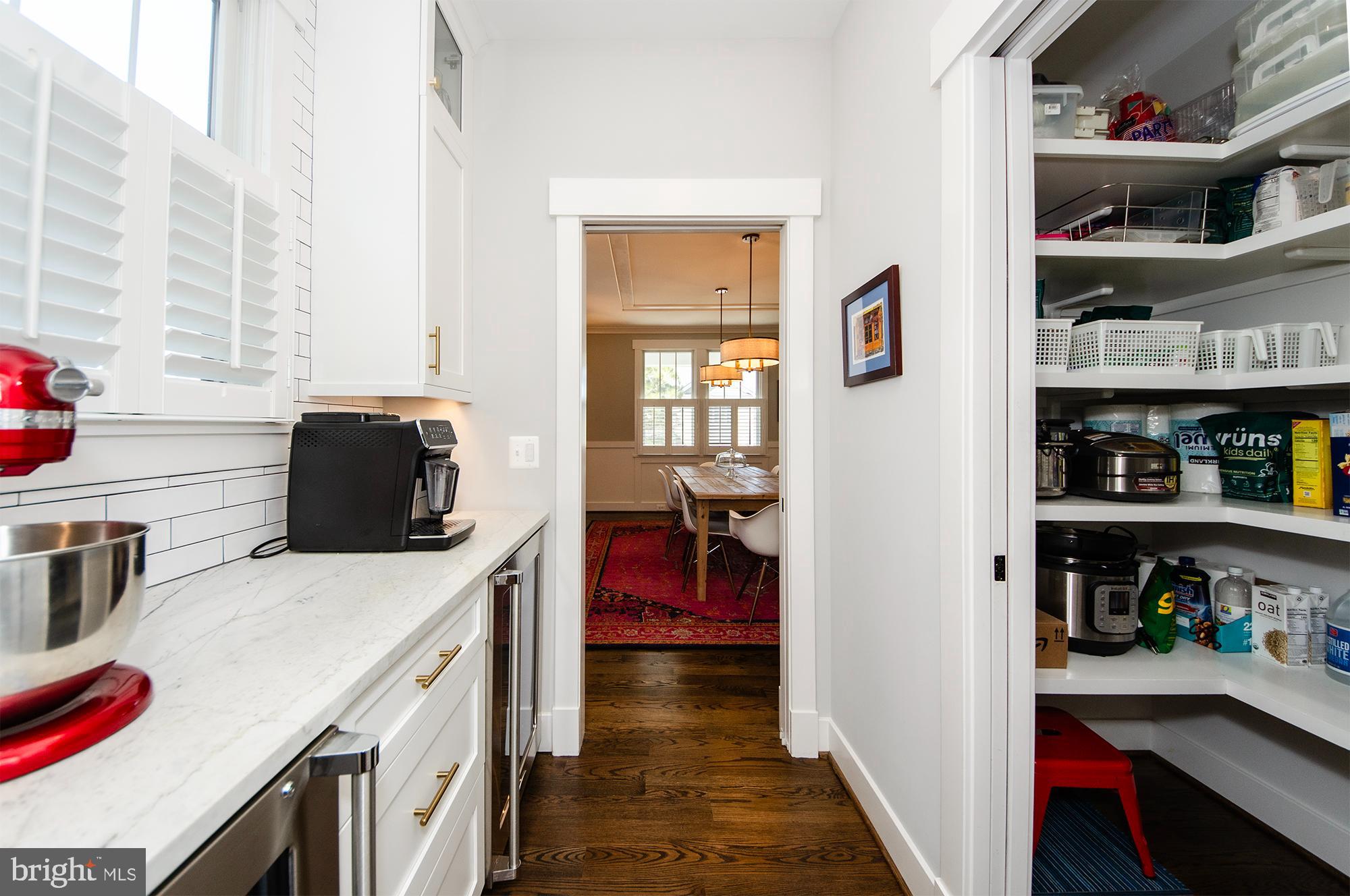 OVER LEE KNOLLS - Residential