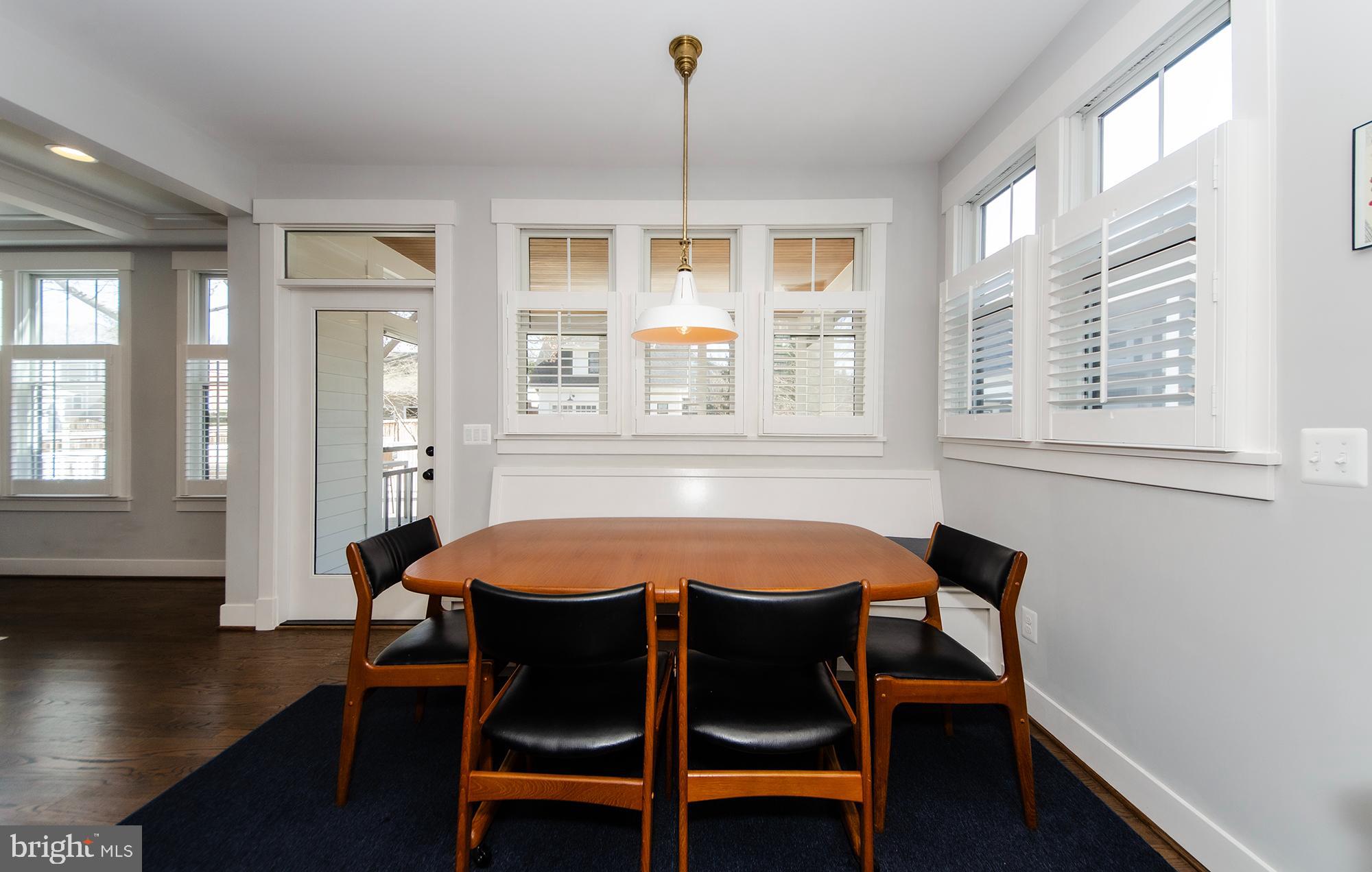 OVER LEE KNOLLS - Residential