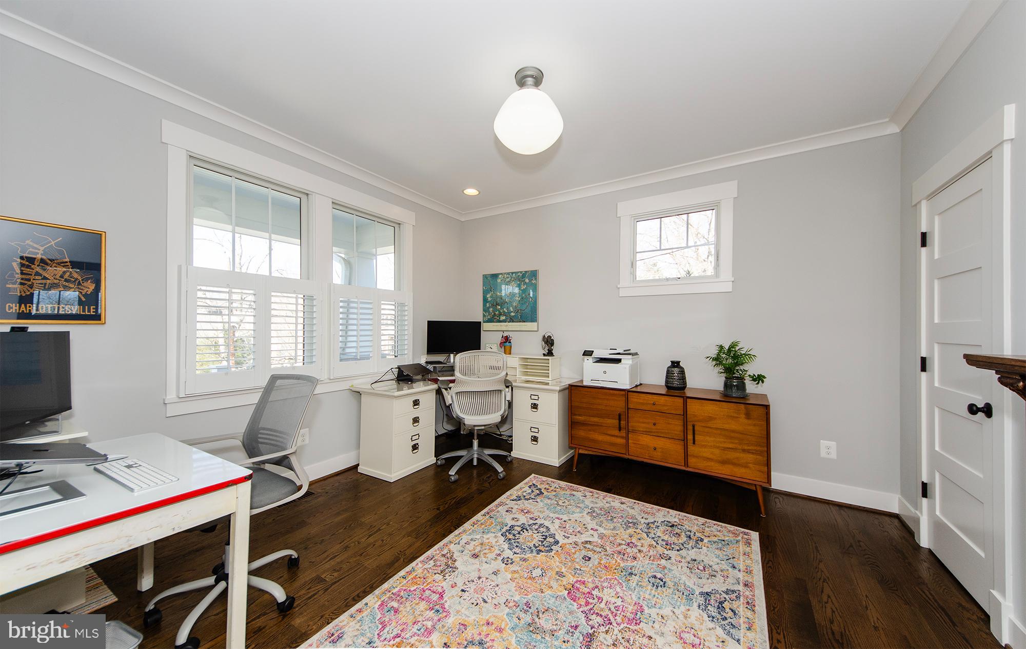 OVER LEE KNOLLS - Residential