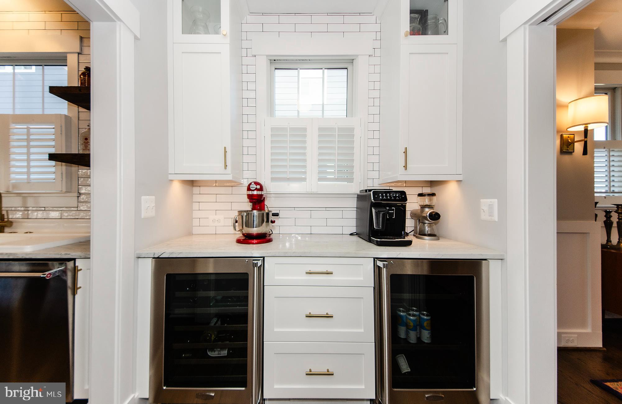 OVER LEE KNOLLS - Residential