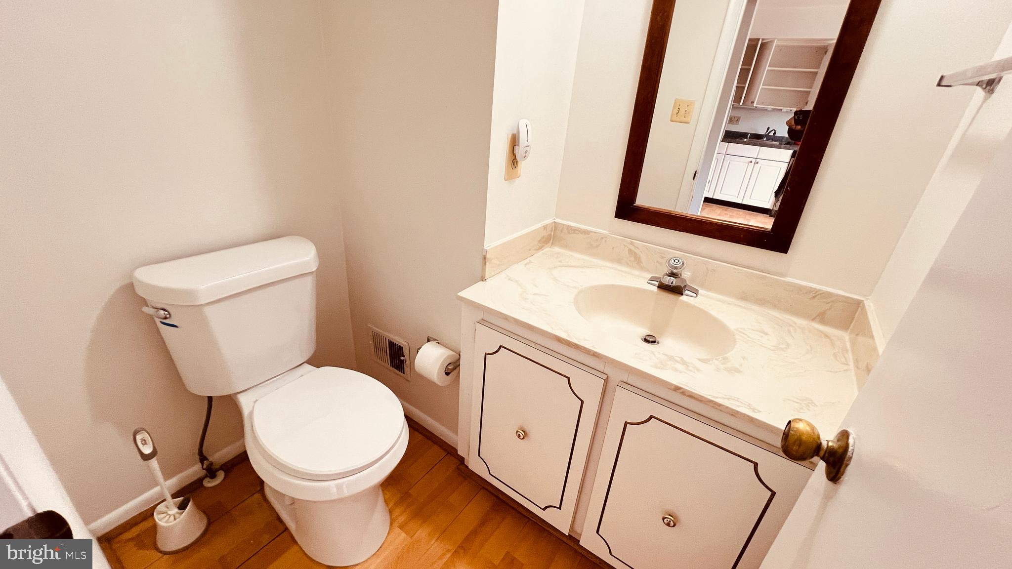 7853 MUIRFIELD COURT