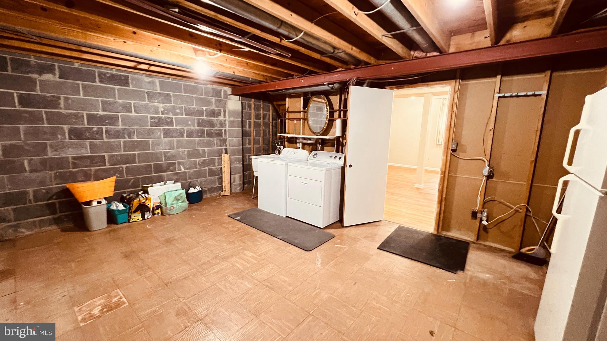 INVERNESS NORTH - Residential Lease