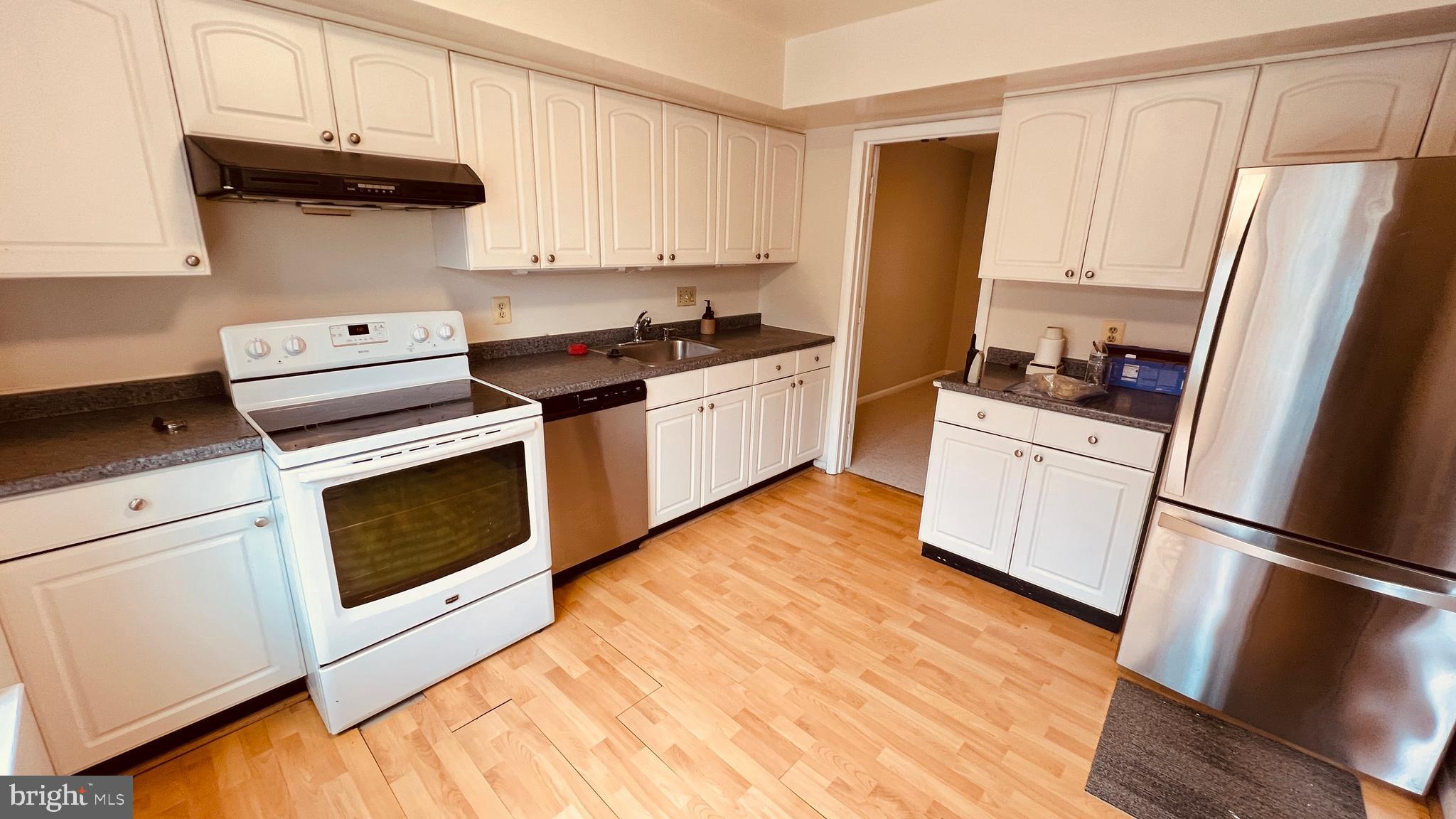 7853 MUIRFIELD COURT