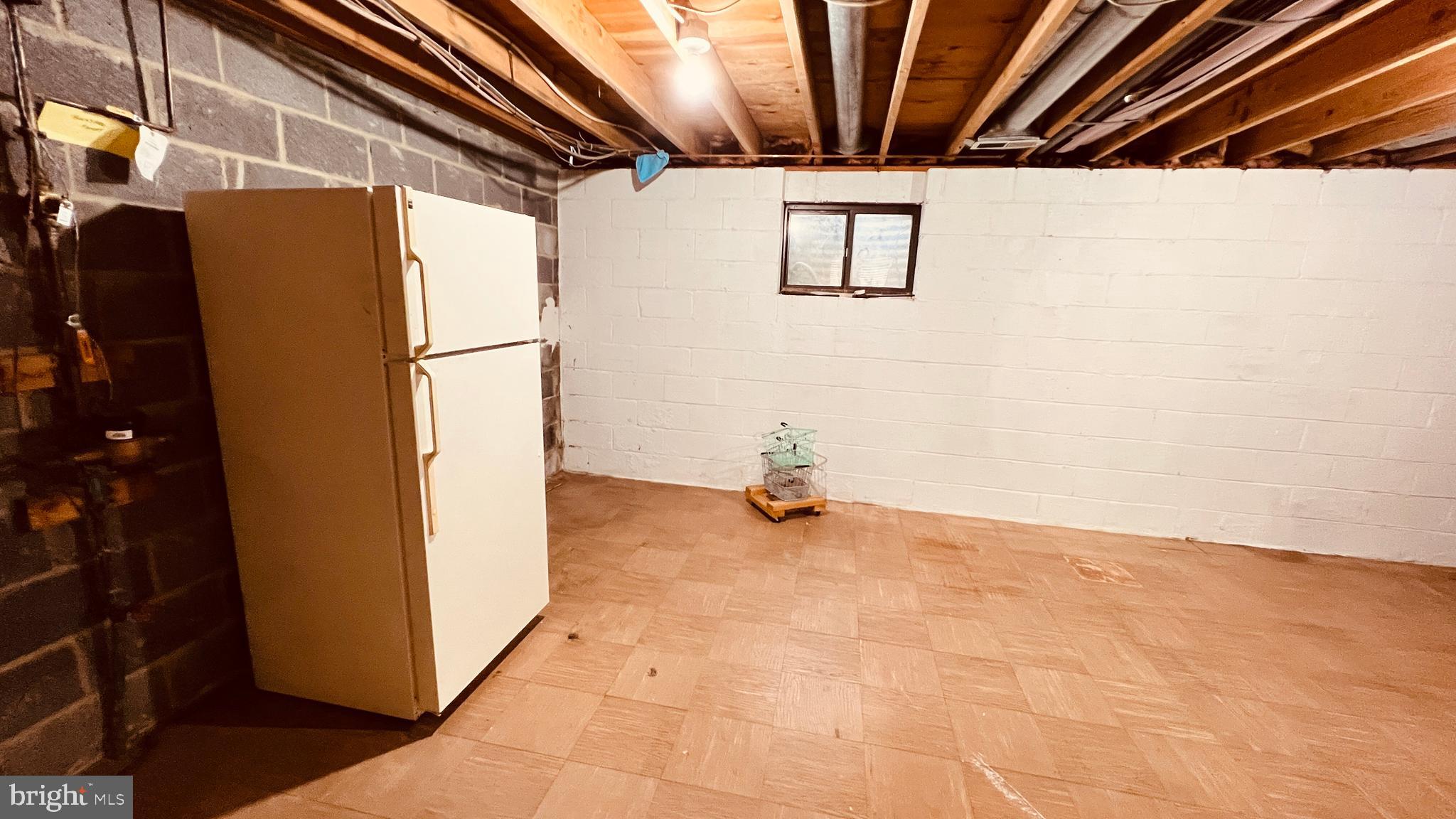 INVERNESS NORTH - Residential Lease