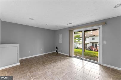 MELWOOD PARK - Residential Lease