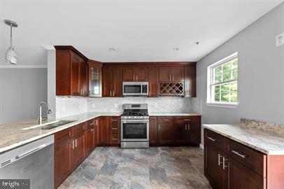 MELWOOD PARK - Residential Lease