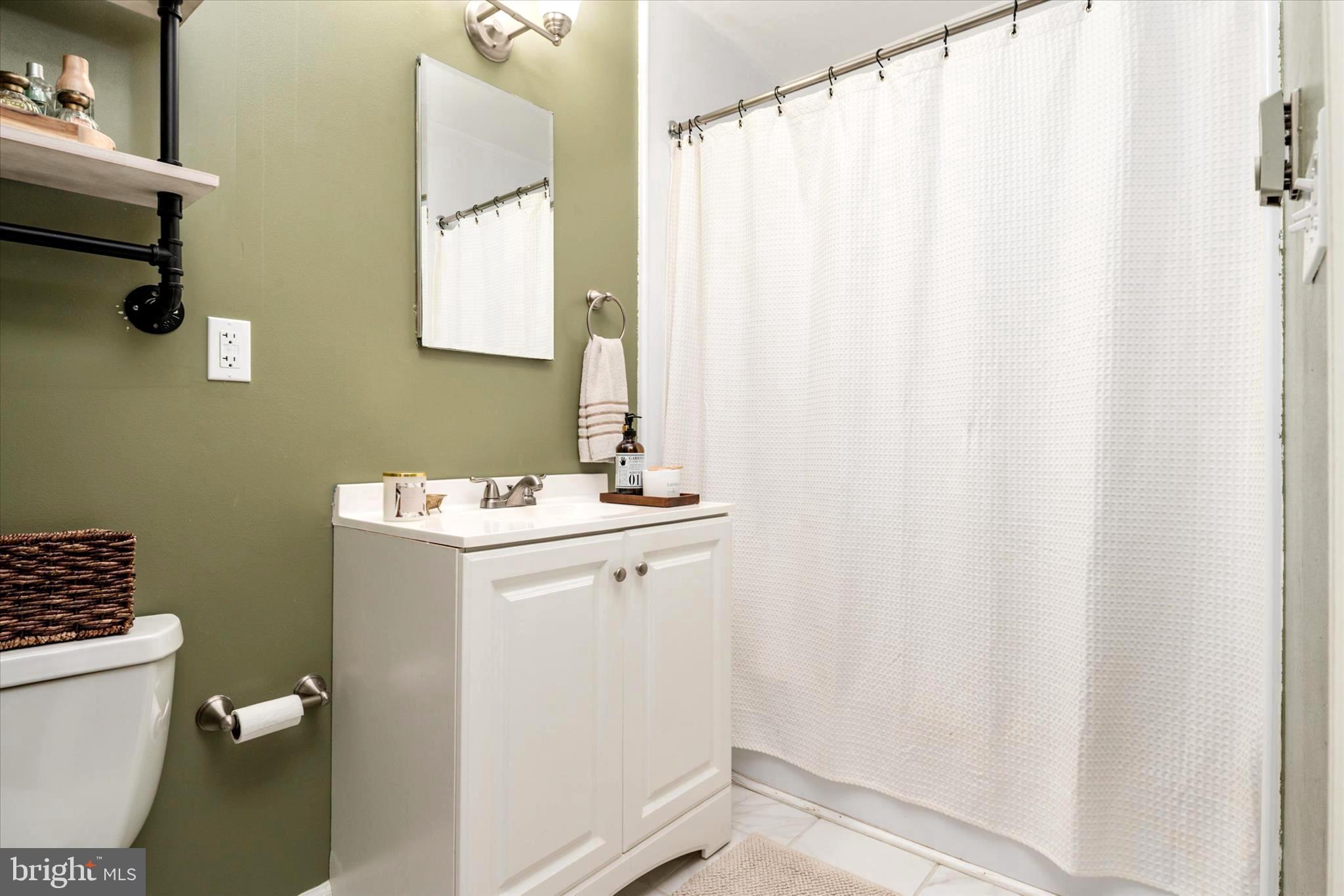 KENT ISLAND - Residential