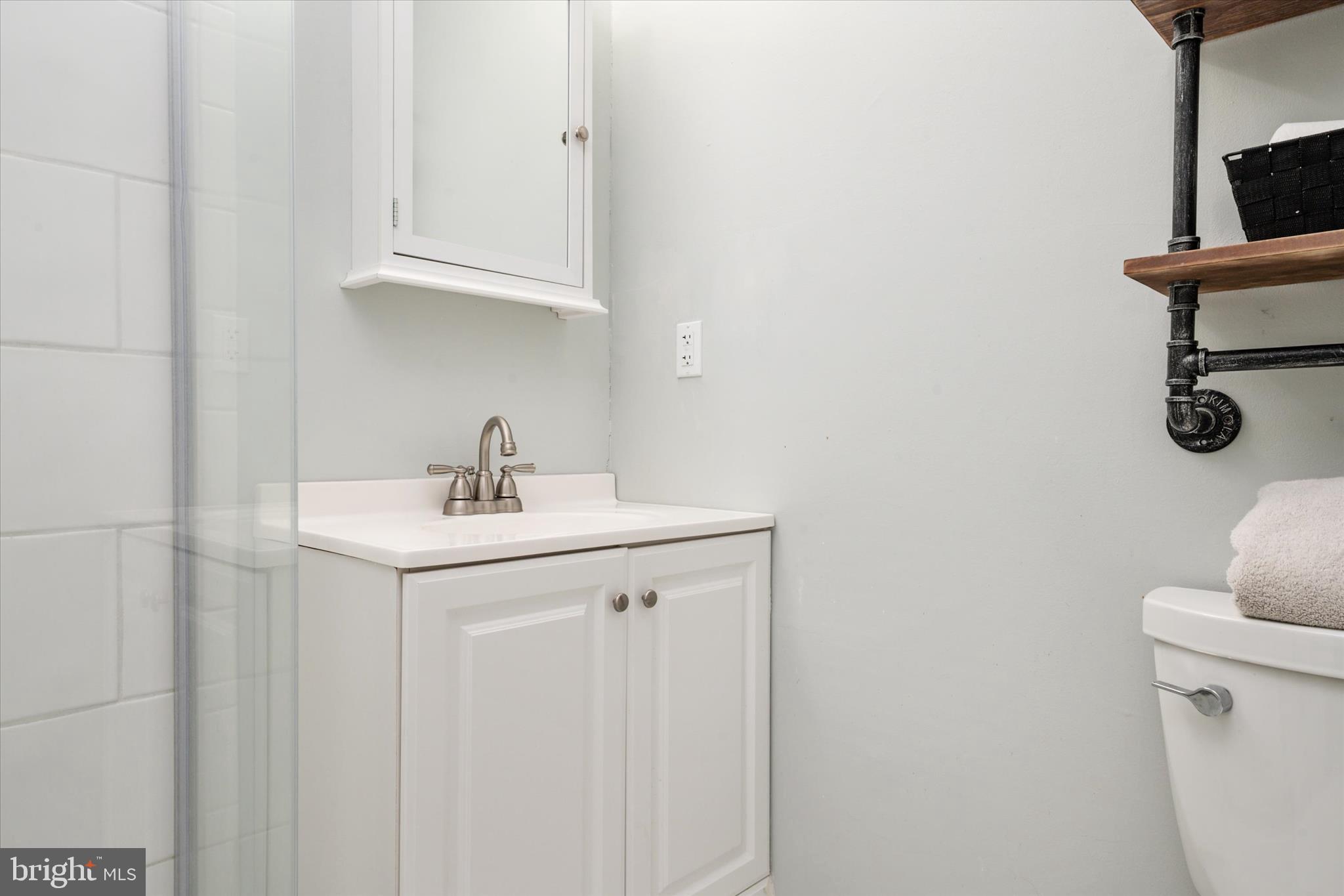 KENT ISLAND - Residential