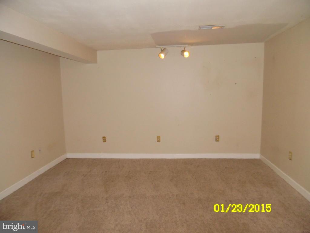 UPTON VILLAGE NORTH - Residential