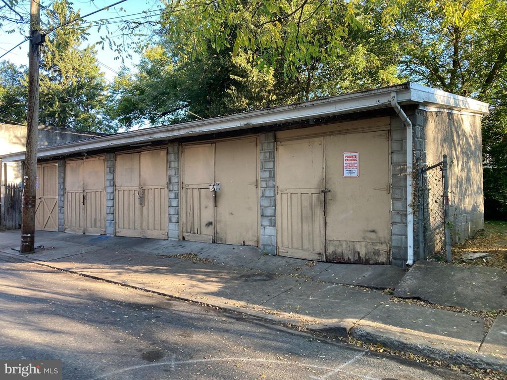 Photo of 564 S Duke Street, LANCASTER, PA 17602 (MLS # PALA2058556)