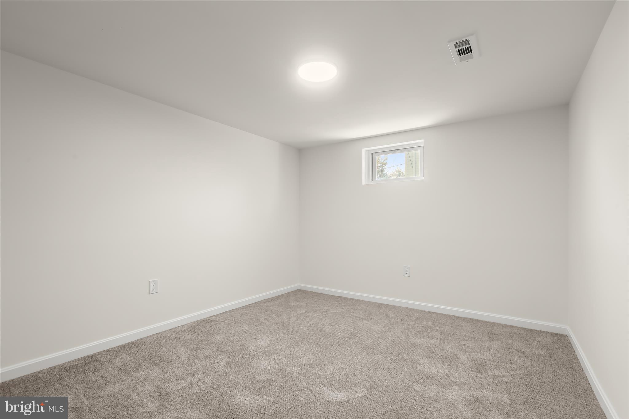 CAMPFIELD GARDENS - Residential