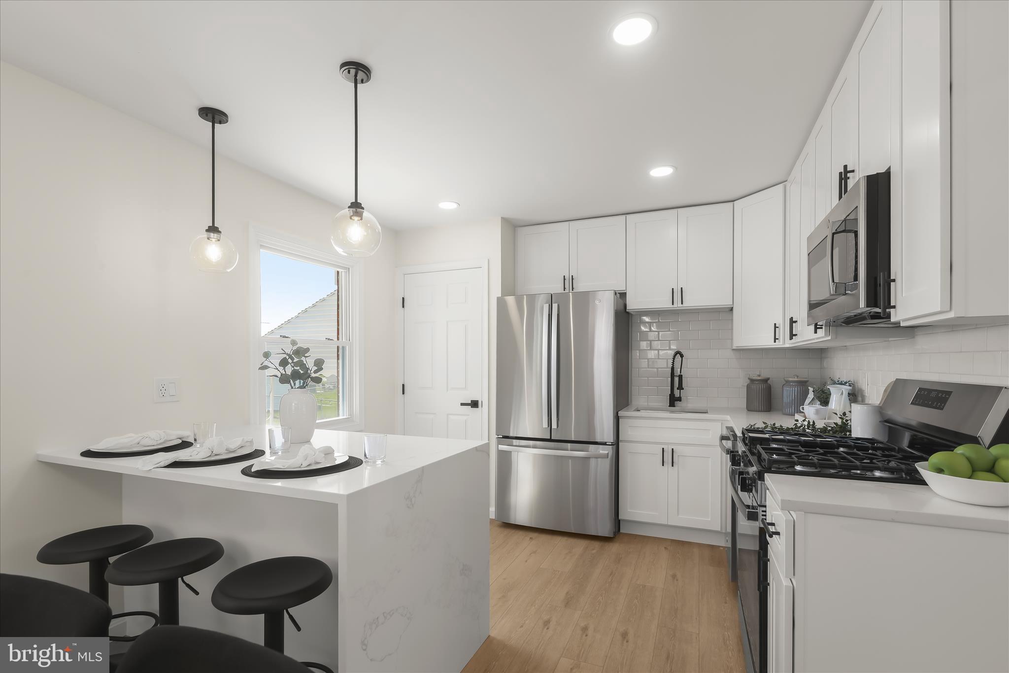 CAMPFIELD GARDENS - Residential