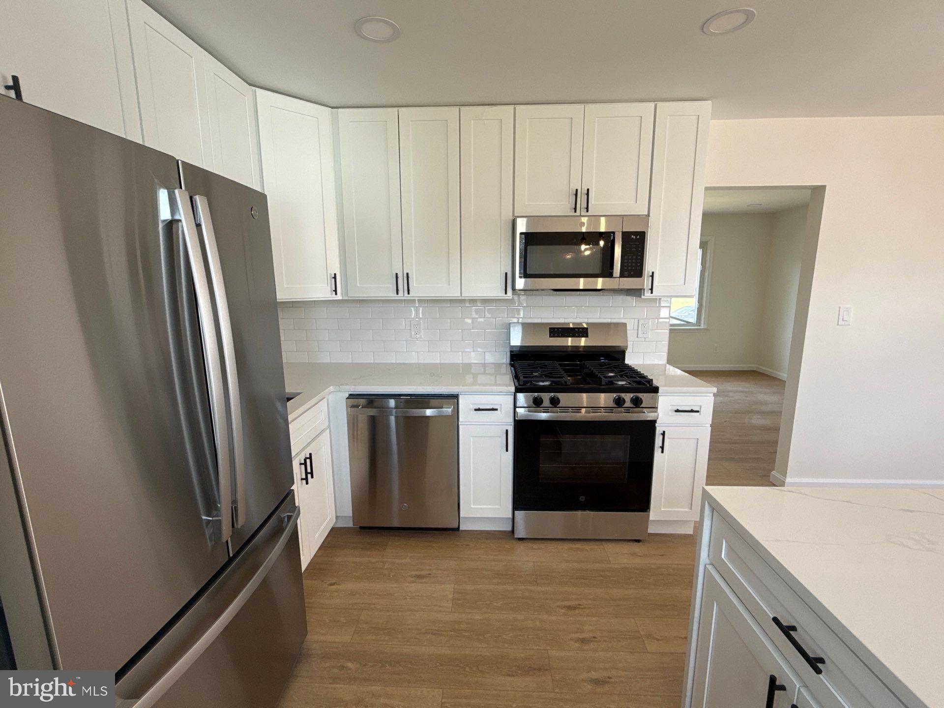 CAMPFIELD GARDENS - Residential