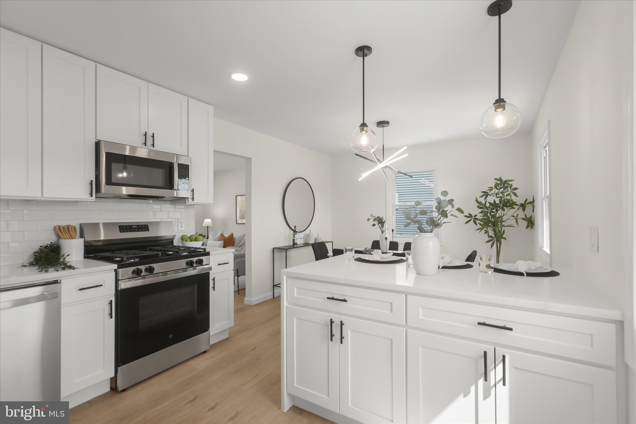 CAMPFIELD GARDENS - Residential