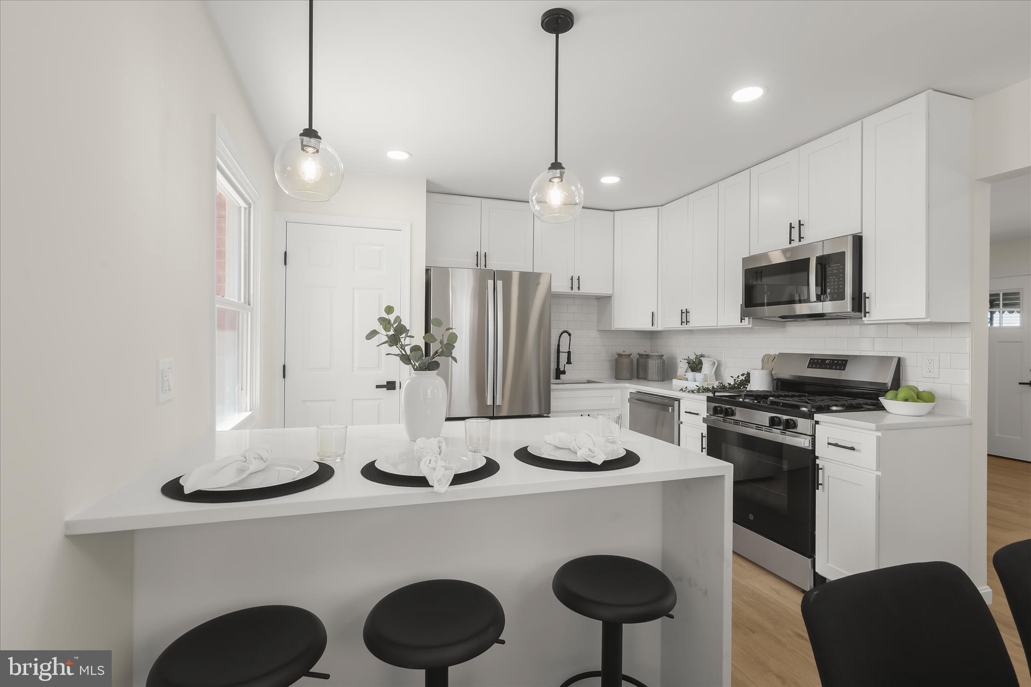 CAMPFIELD GARDENS - Residential