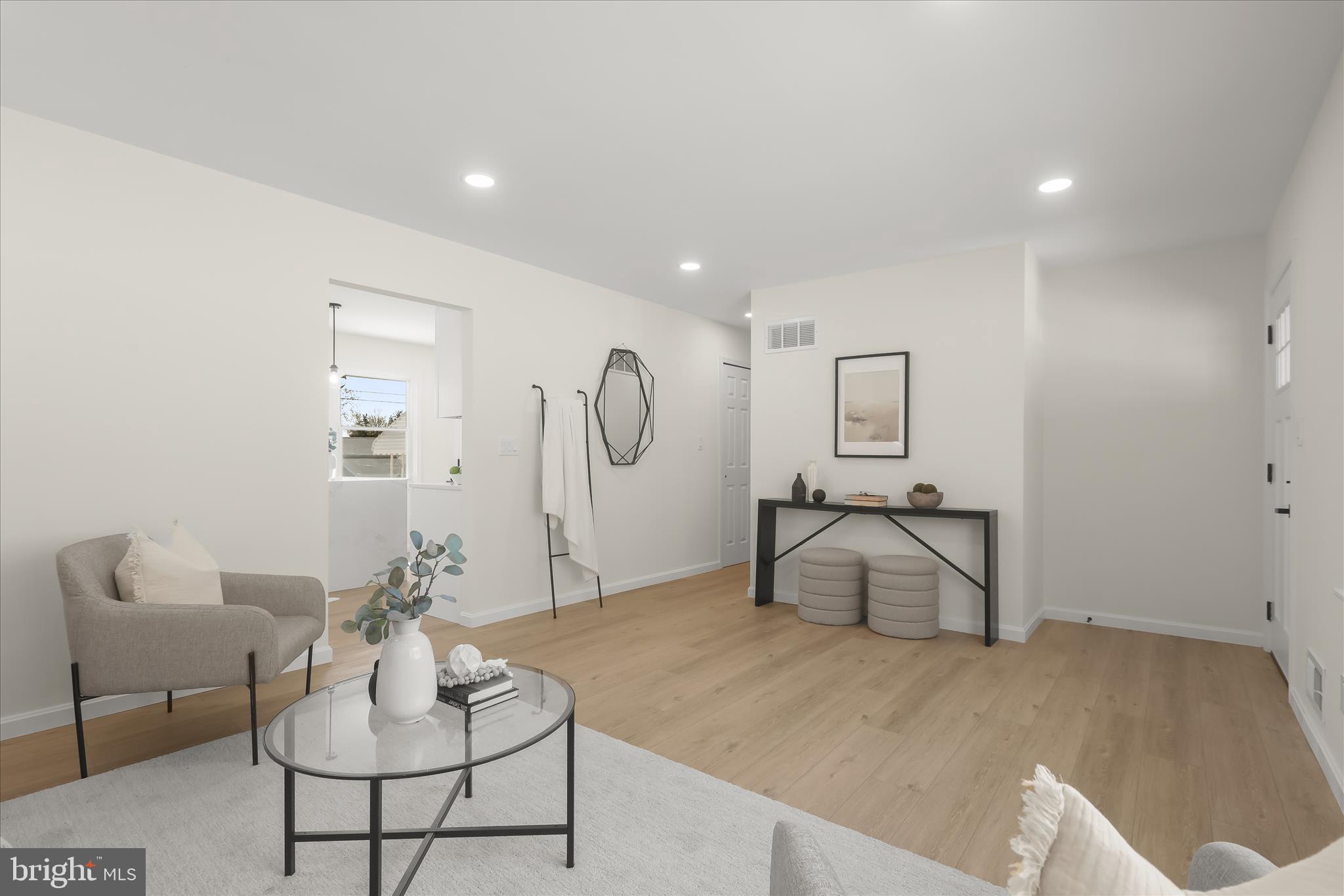 CAMPFIELD GARDENS - Residential