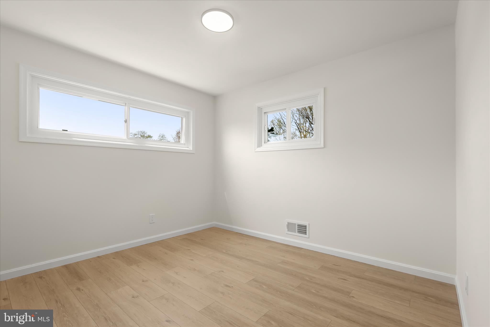 CAMPFIELD GARDENS - Residential