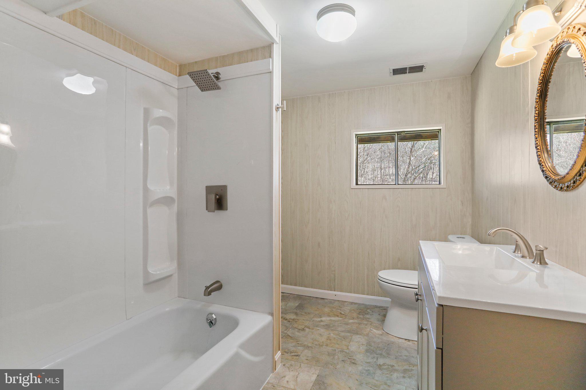 NAVES CROSSROADS - Residential