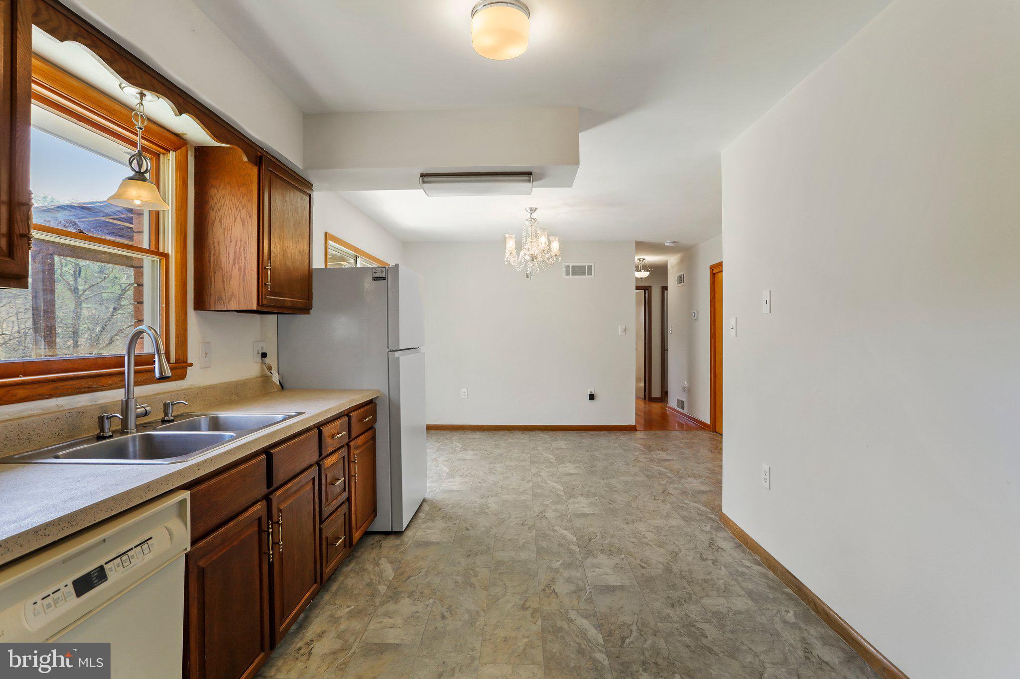 NAVES CROSSROADS - Residential