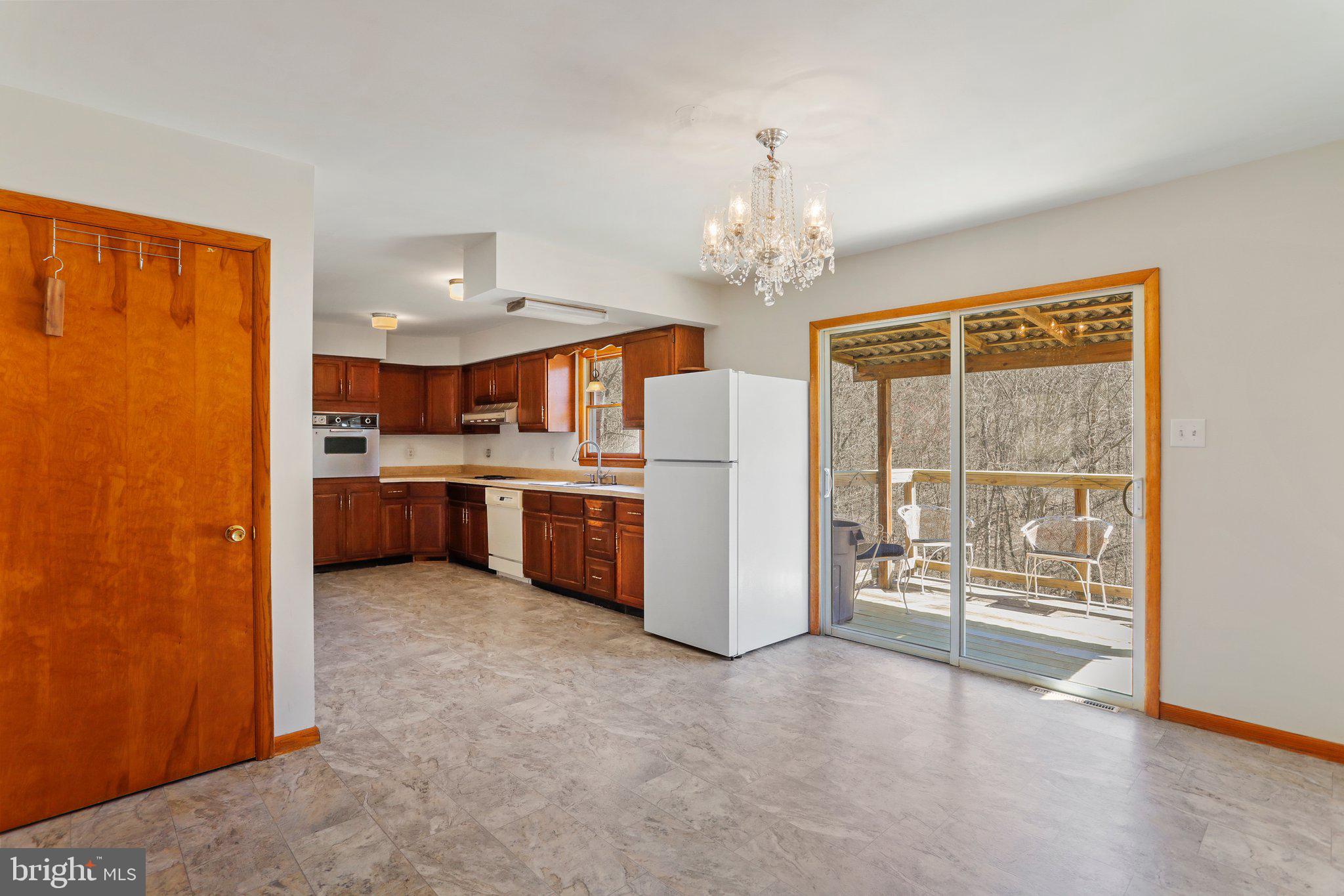 NAVES CROSSROADS - Residential