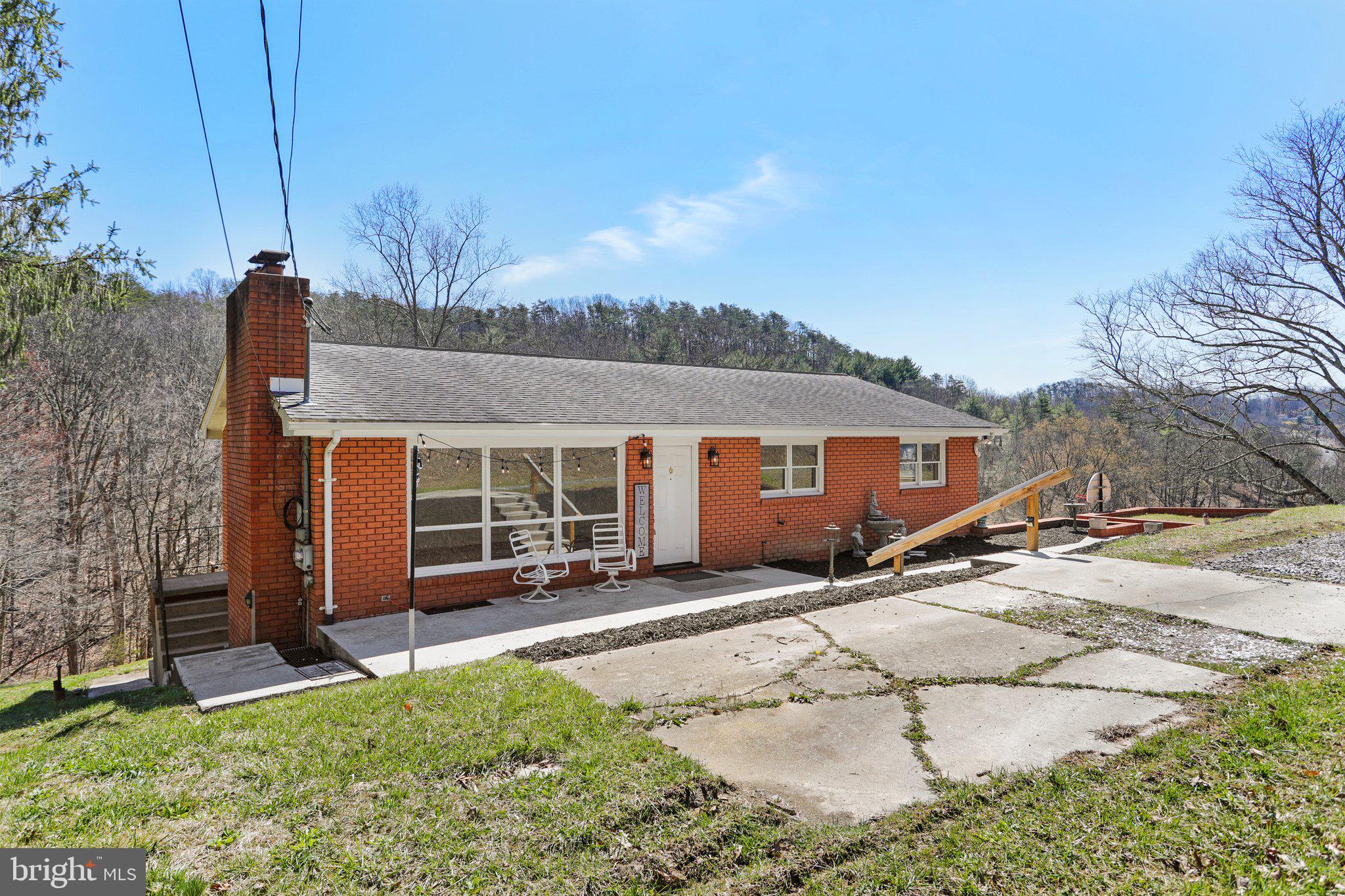 NAVES CROSSROADS - Residential