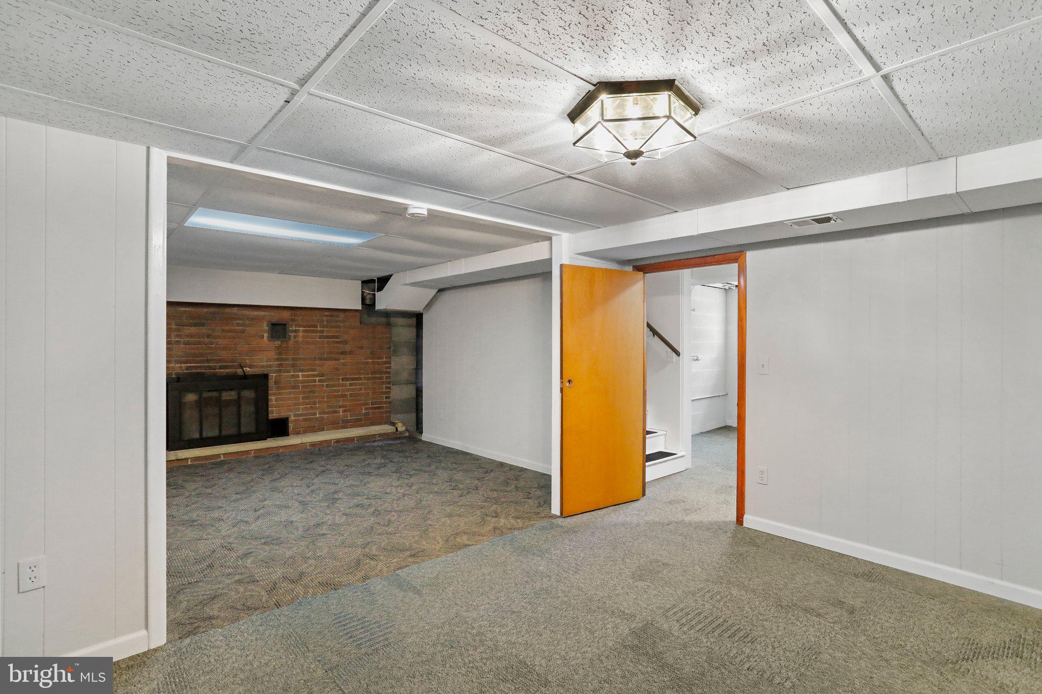 NAVES CROSSROADS - Residential