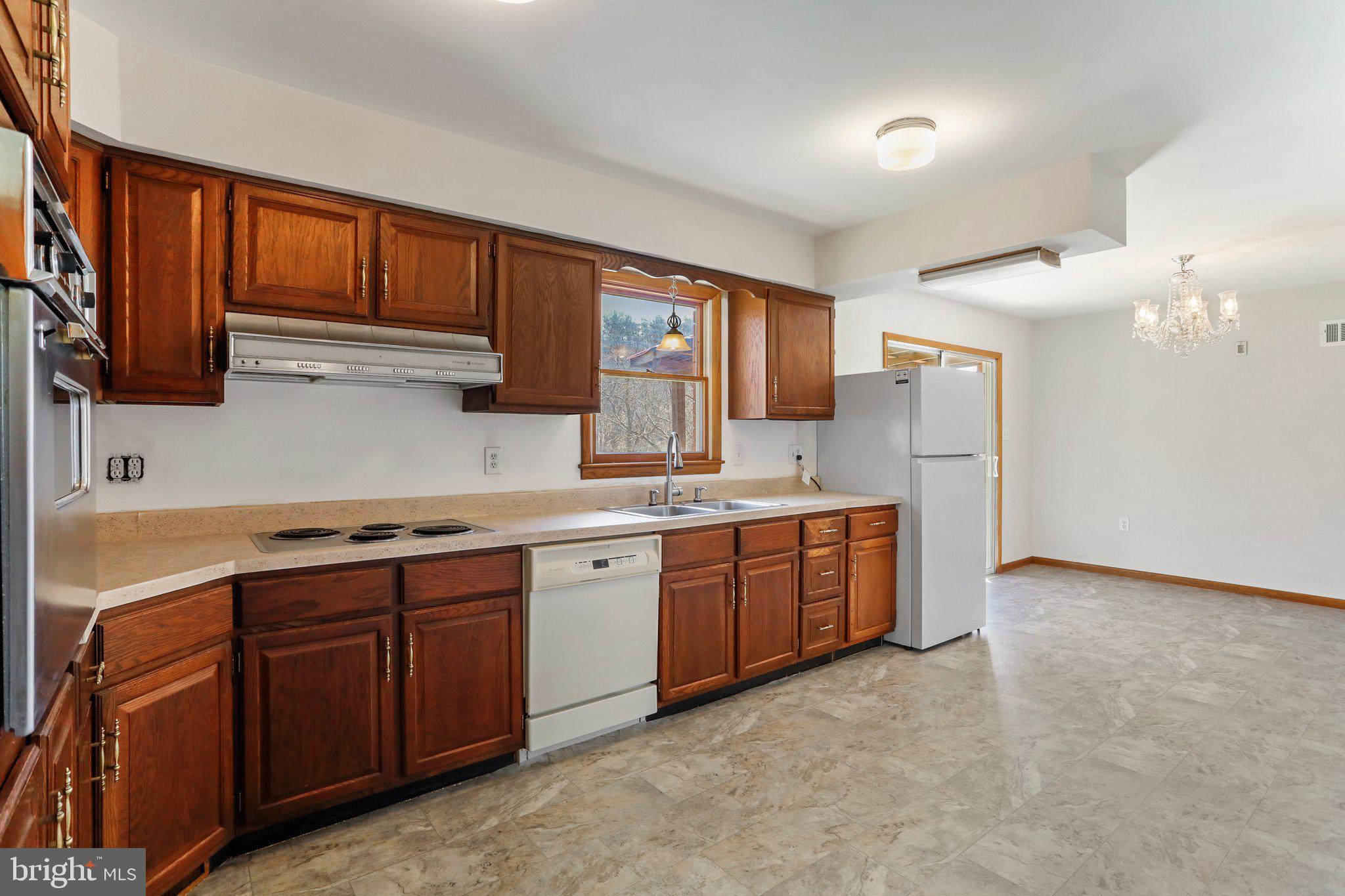 NAVES CROSSROADS - Residential